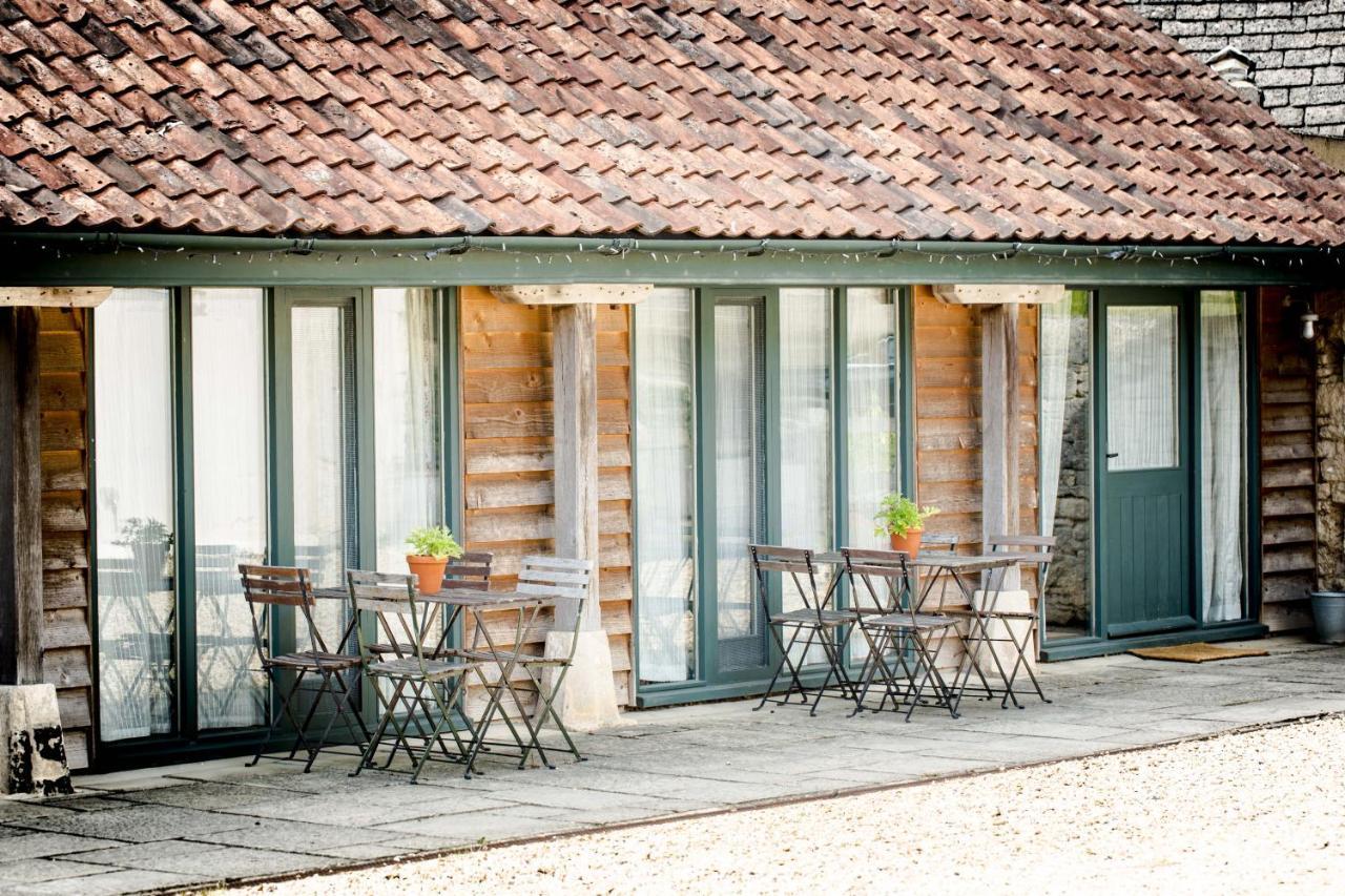 T'S At Lower Rudloe Farm Hostal Corsham Exterior foto