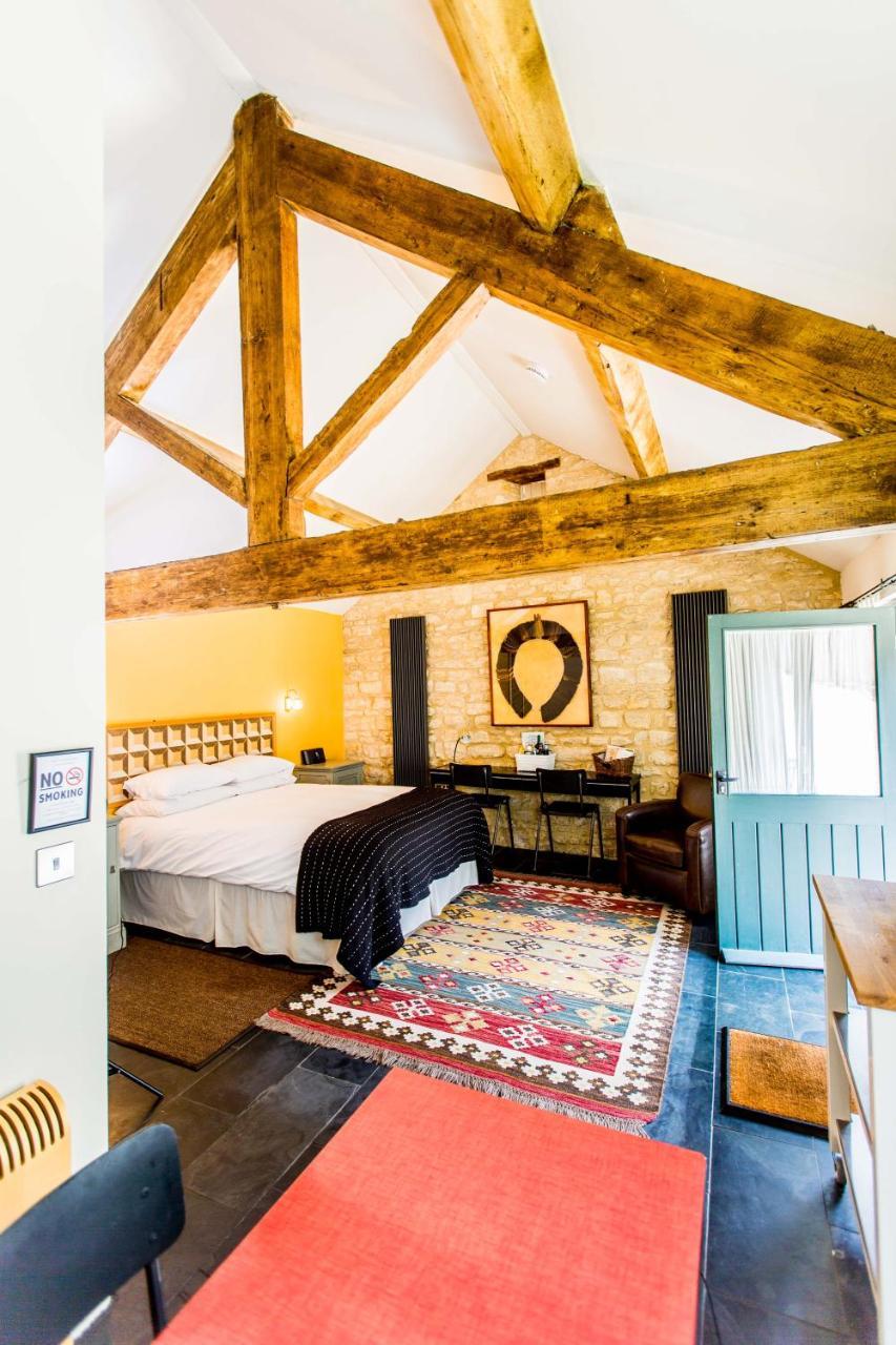 T'S At Lower Rudloe Farm Hostal Corsham Exterior foto
